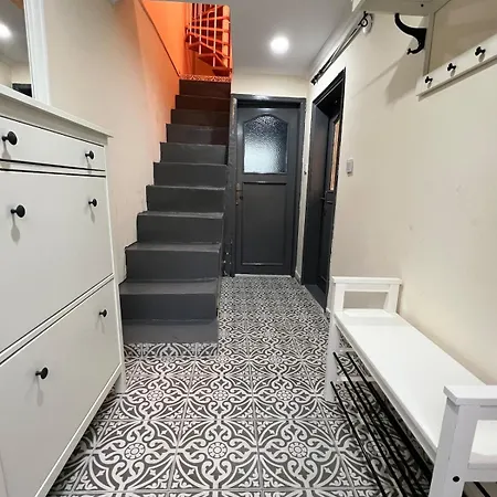 Stylish Triplex With Turkish Bath, Terrace, Location İstanbul